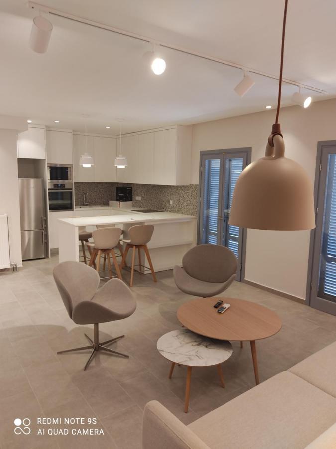 Pink Rose Luxury And Comfort Apartment At The Centre Of Preveza Exterior photo